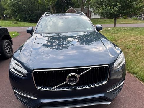 Used 2018 Volvo XC90 T6 Momentum w/ Convenience Package AWD/4WD image 2