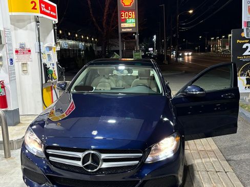 Used 2016 Mercedes-Benz C 300 4MATIC Sedan image 6