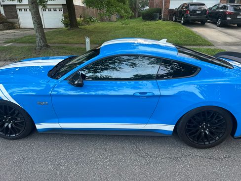 Used 2022 Ford Mustang GT RWD image 8