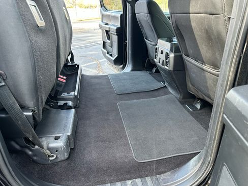 Used 2018 Ford F150 XLT w/ Equipment Group 302A Luxury image 27