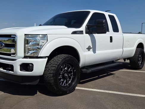Used 2015 Ford F250 XL w/ Power Equipment Group AWD/4WD image 11