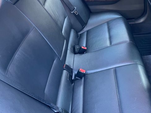 Used 2006 BMW 330i Sedan image 17