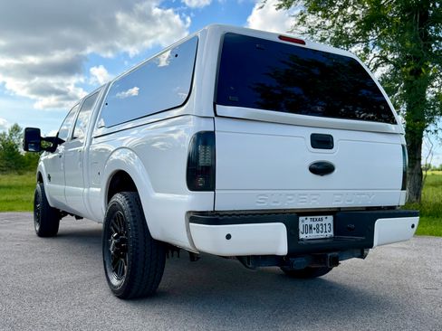 Used 2013 Ford F250 Lariat w/ Lariat Ultimate Pkg AWD/4WD image 8