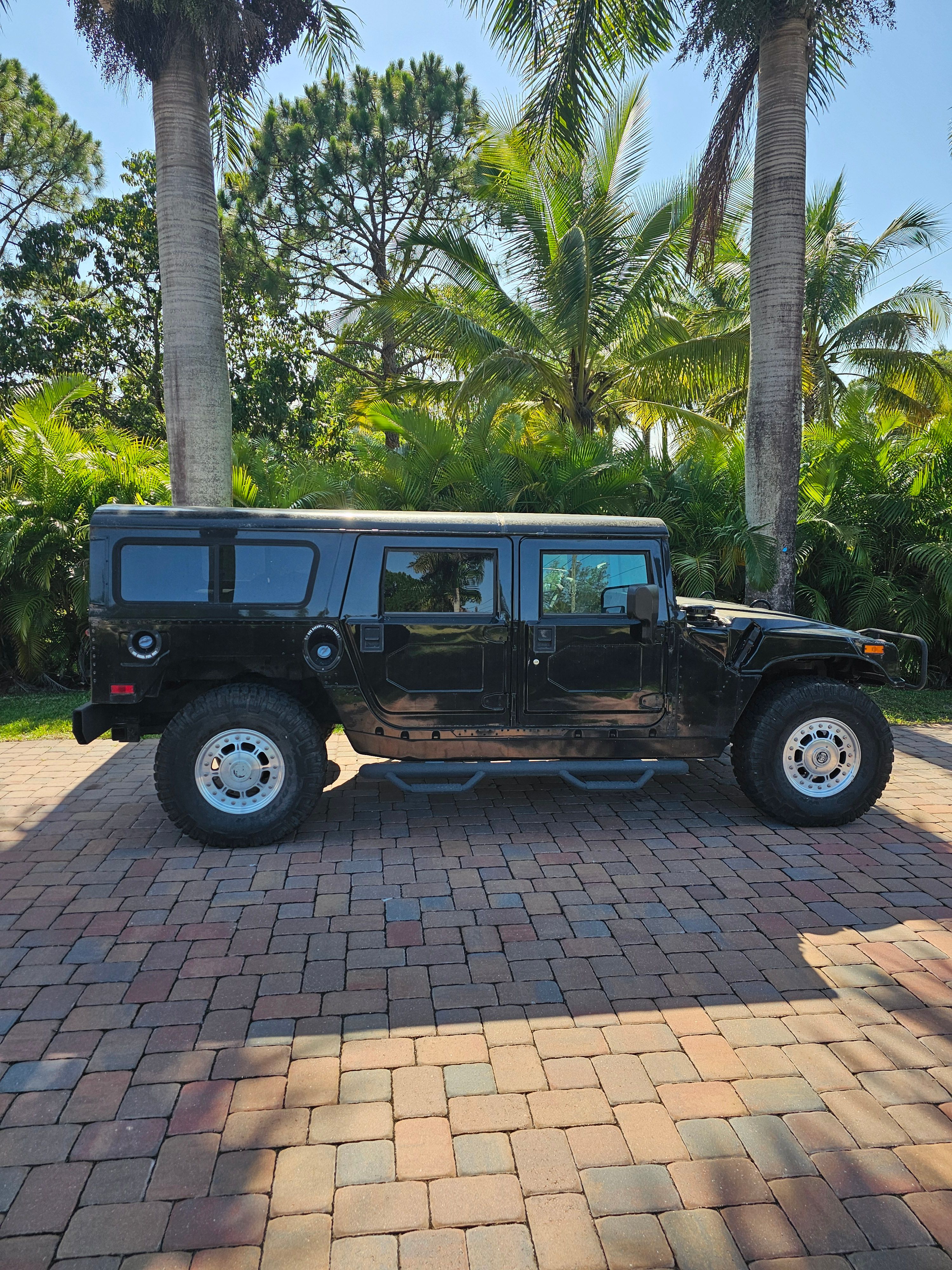 Used 2002 HUMMER H1 4-Door Wagon AWD/4WD image 6