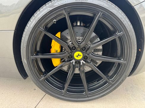 Used 2010 Ferrari California image 17