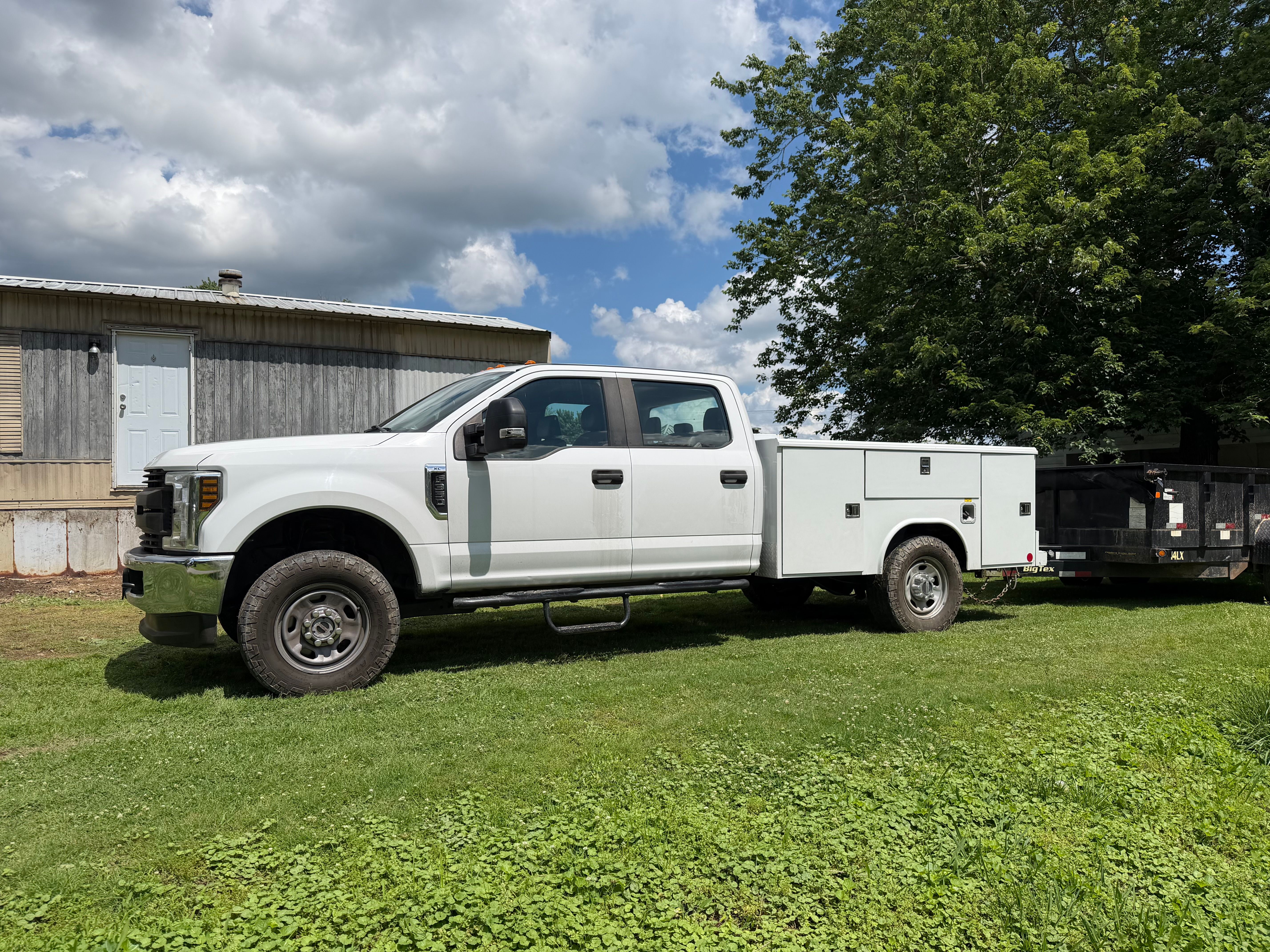 Used 2018 Ford F350 XL w/ Power Equipment Group AWD/4WD image 2
