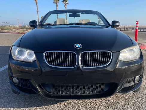 Used 2012 BMW 335i Convertible image 20