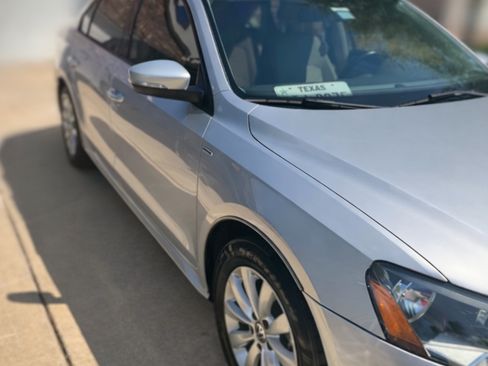 Used 2015 Volkswagen Passat 1.8T Wolfsburg Edition image 5