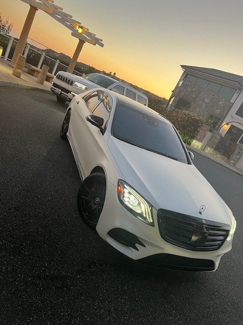 Used 2019 Mercedes-Benz S 560 Sedan image 21