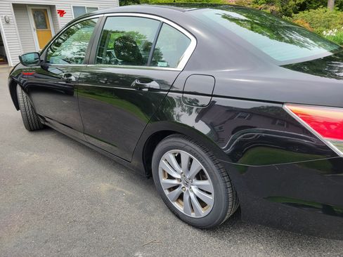 Used 2011 Honda Accord EX image 4