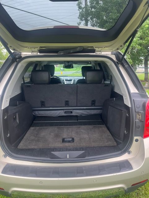 Used 2011 Chevrolet Equinox LTZ FWD image 6