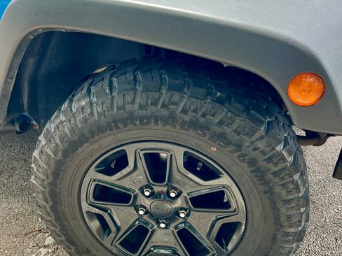 Used 2015 Jeep Wrangler Sport AWD/4WD image 11