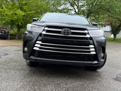 Used 2018 Toyota Highlander Limited AWD/4WD image 8