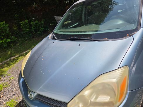 Used 2005 Toyota Sienna LE FWD image 2