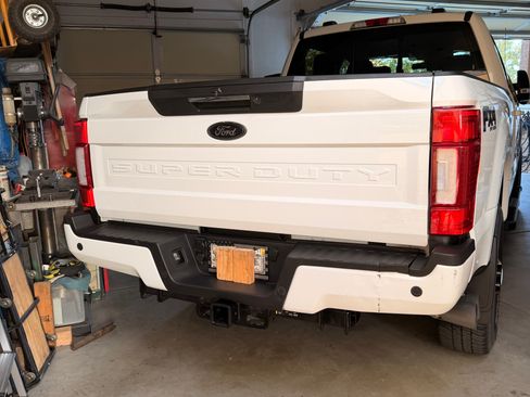 Used 2022 Ford F350 Lariat w/ Black Appearance Package AWD/4WD image 2