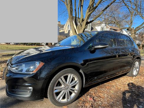 Used 2015 Volkswagen Golf TDI SE image 2