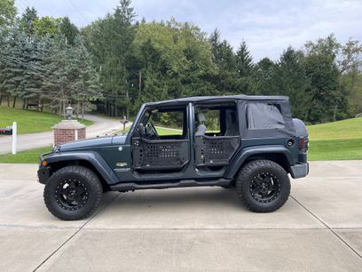 Used 2007 Jeep Wrangler Unlimited Sahara w/ Dual Top Group