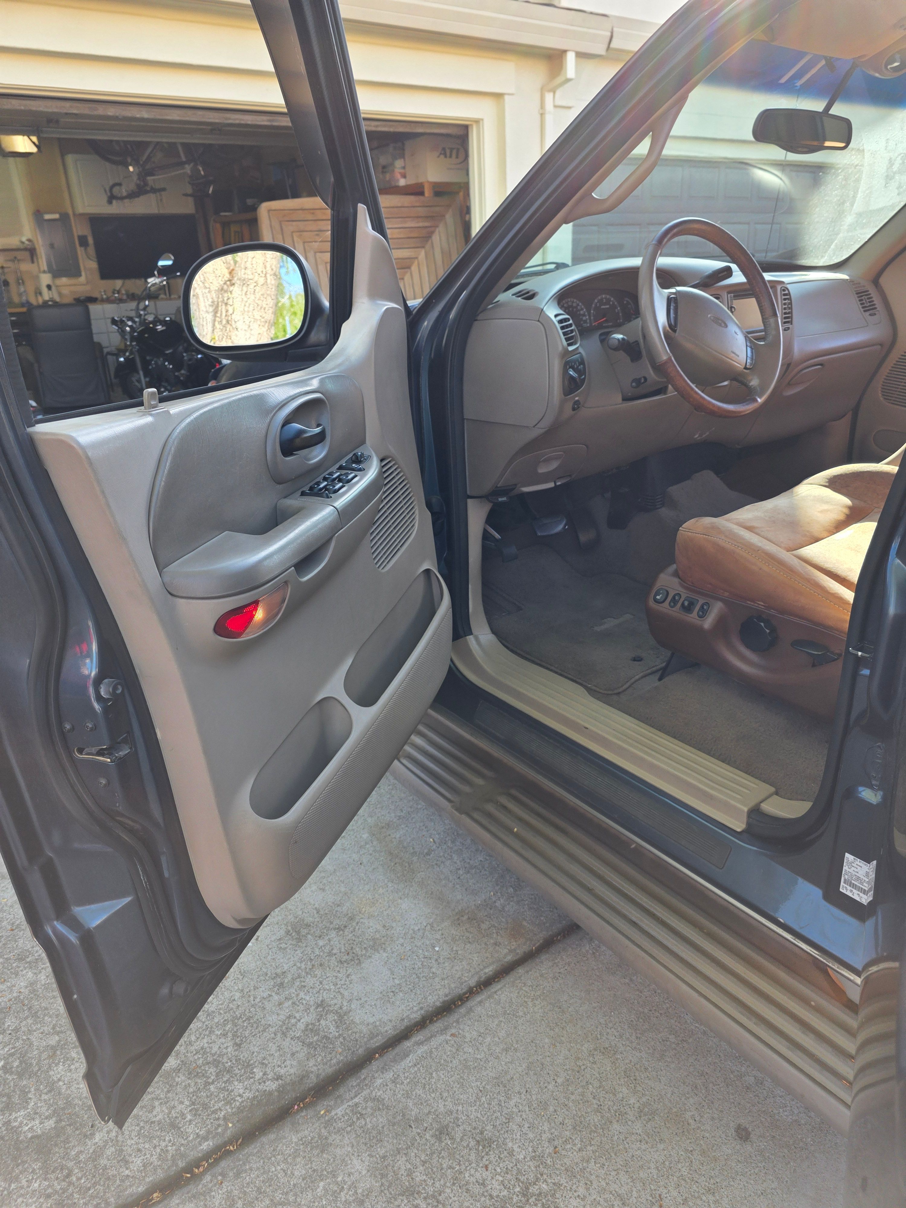 Used 2002 Ford F150 King Ranch RWD image 15