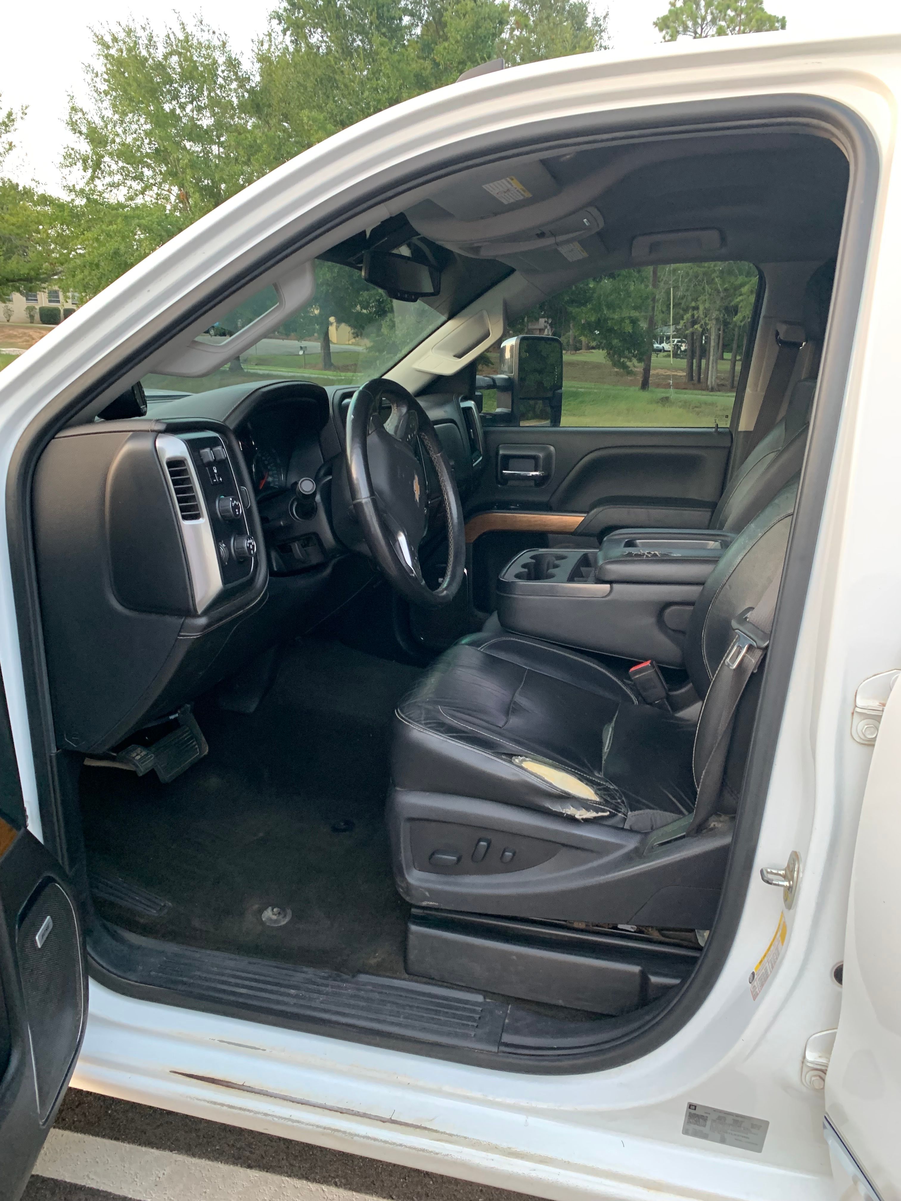 Used 2018 Chevrolet Silverado 2500 LTZ w/ Duramax Plus Package AWD/4WD image 11