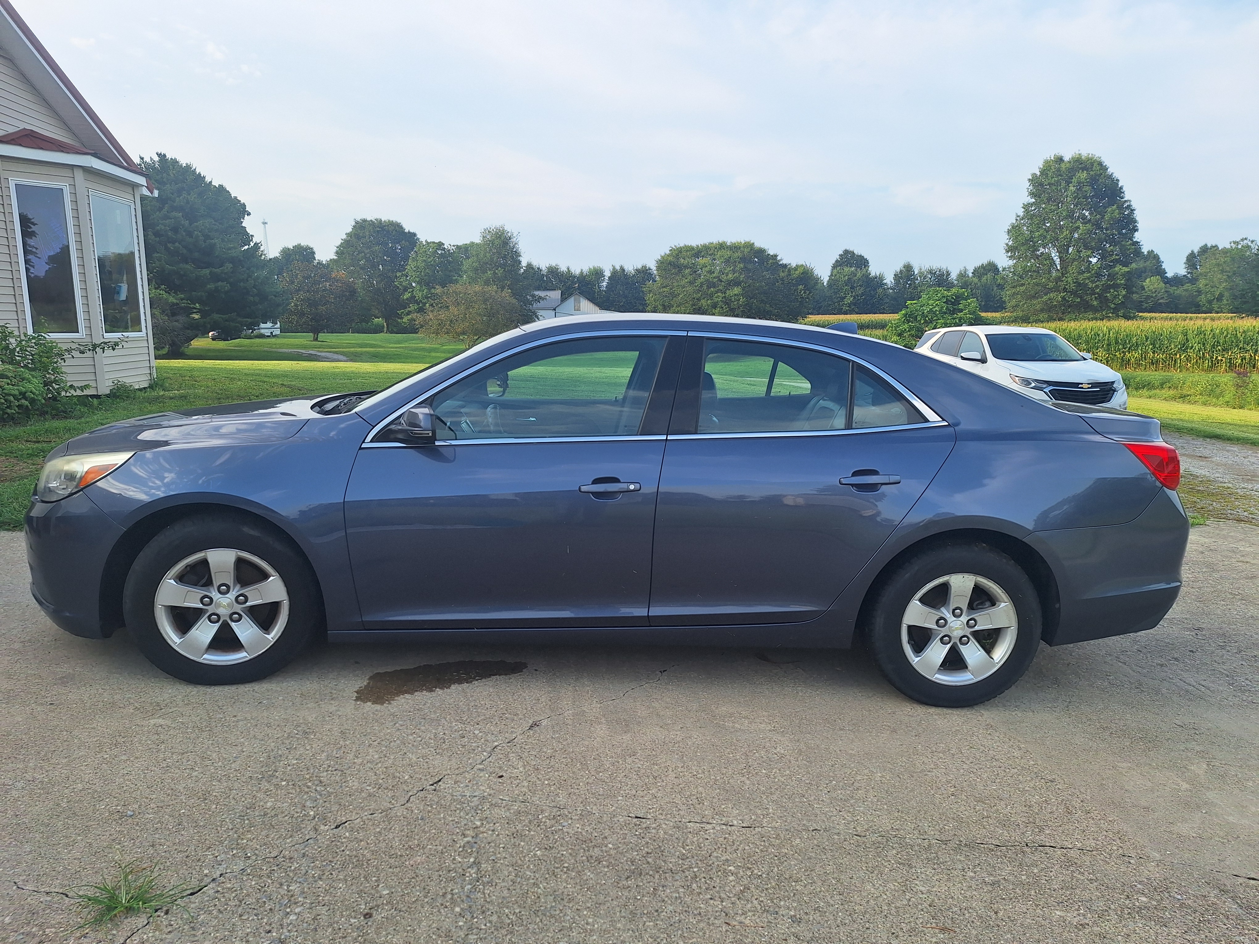 Used 2014 Chevrolet Malibu LT FWD image 4