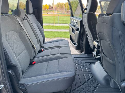 Used 2021 RAM 1500 Big Horn AWD/4WD image 15