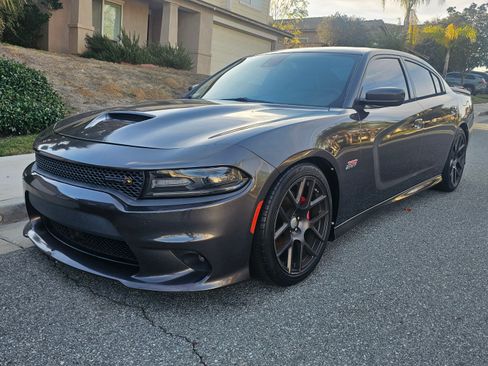 Used 2016 Dodge Charger R/T Scat Pack w/ Technology Group image 1