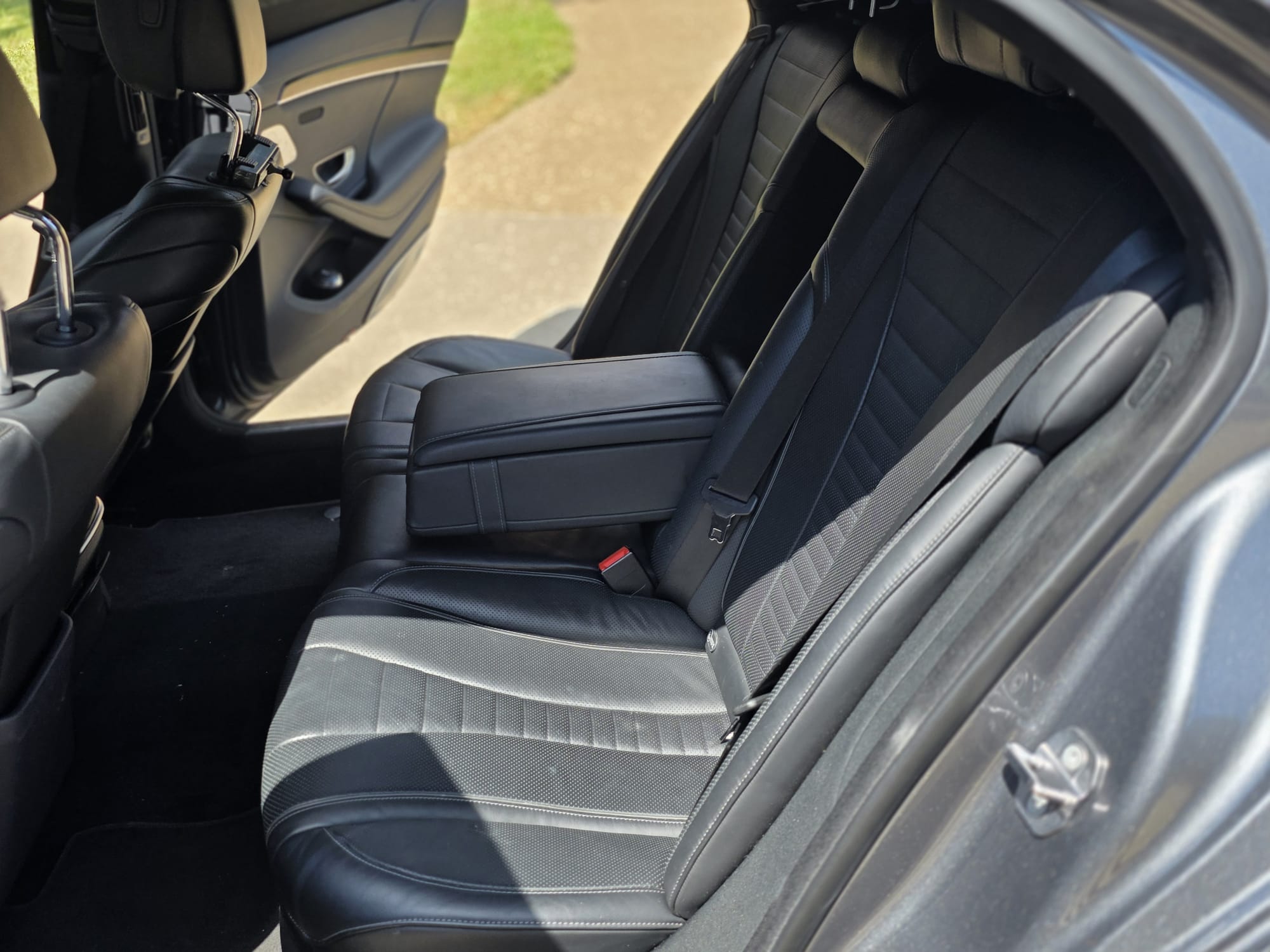 Used 2018 Mercedes-Benz S 560 Sedan image 14