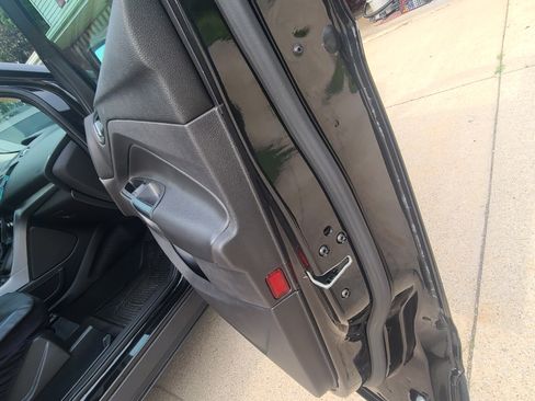Used 2015 Ford Escape SE AWD/4WD image 17