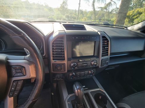 Used 2018 Ford F150 Raptor w/ Equipment Group 802A Luxury image 19