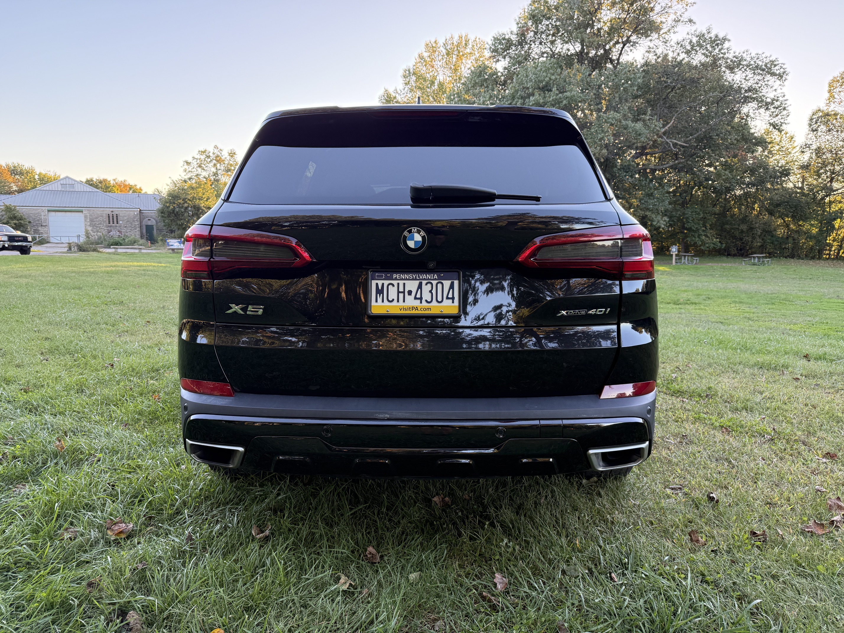 Used 2020 BMW X5 xDrive40i w/ Parking Assistance Package AWD/4WD image 14