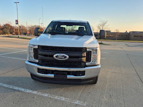 Used 2019 Ford F350 XL w/ XL Value Package image 4