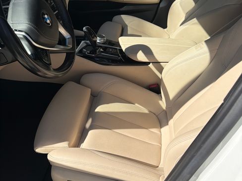 Used 2019 BMW 530e w/ Convenience Package image 14