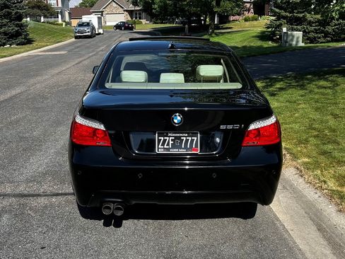 Used 2008 BMW 550i Sedan RWD image 10