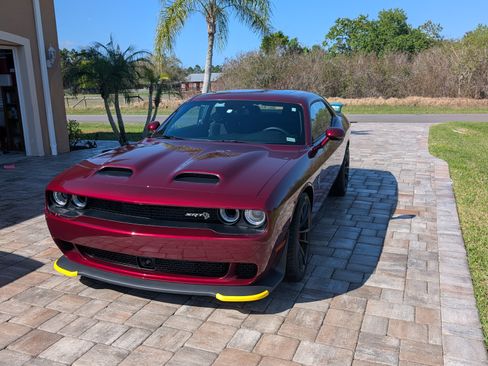 Used 2023 Dodge Challenger SRT Hellcat RWD image 9