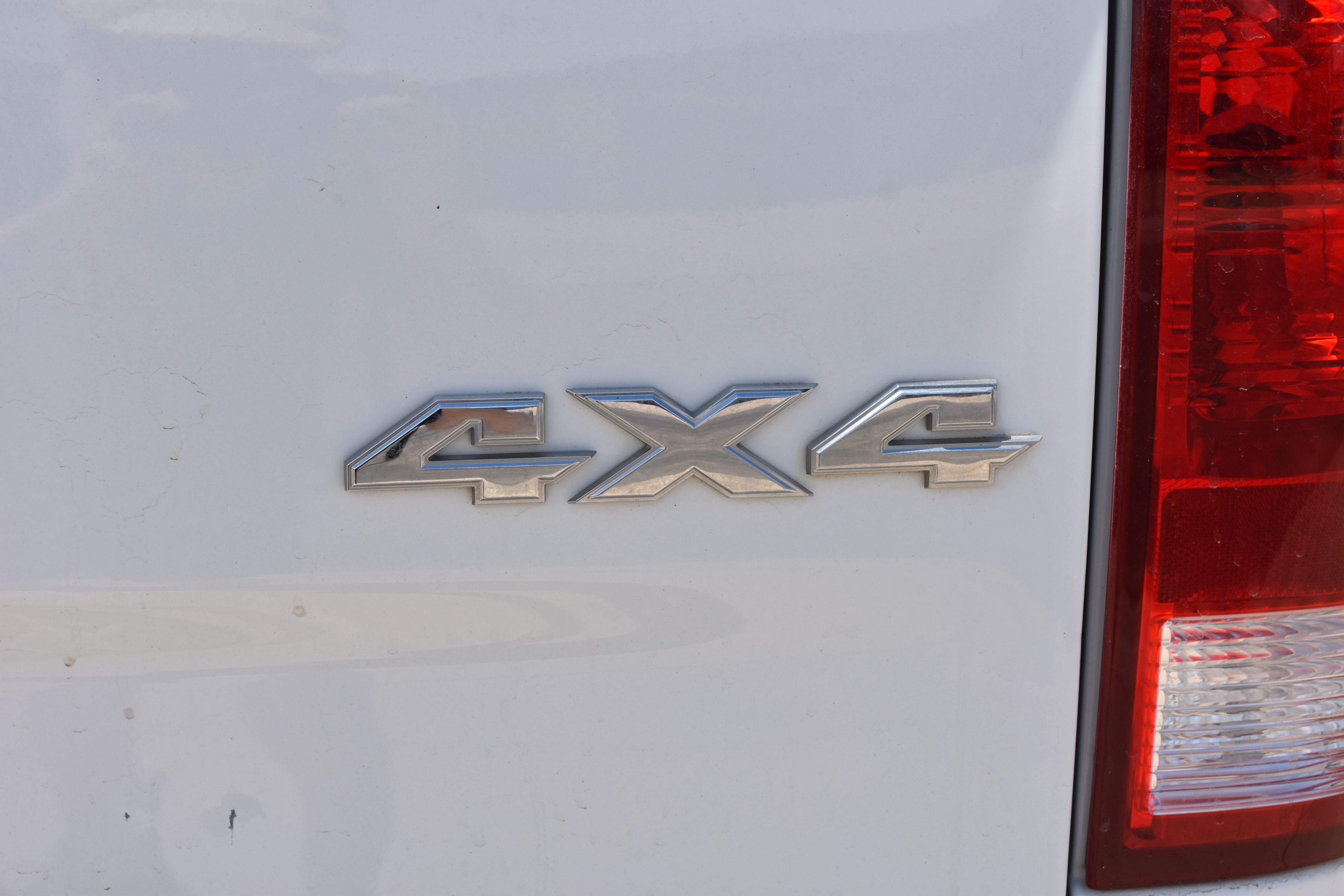 Used 2016 RAM 2500 Tradesman w/ Chrome Appearance Group AWD/4WD image 12