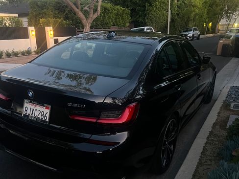 Used 2019 BMW 330i Sedan w/ M Sport Package RWD image 19