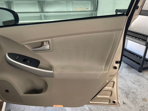 Used 2011 Toyota Prius Three w/ Navigation Pkg FWD image 26