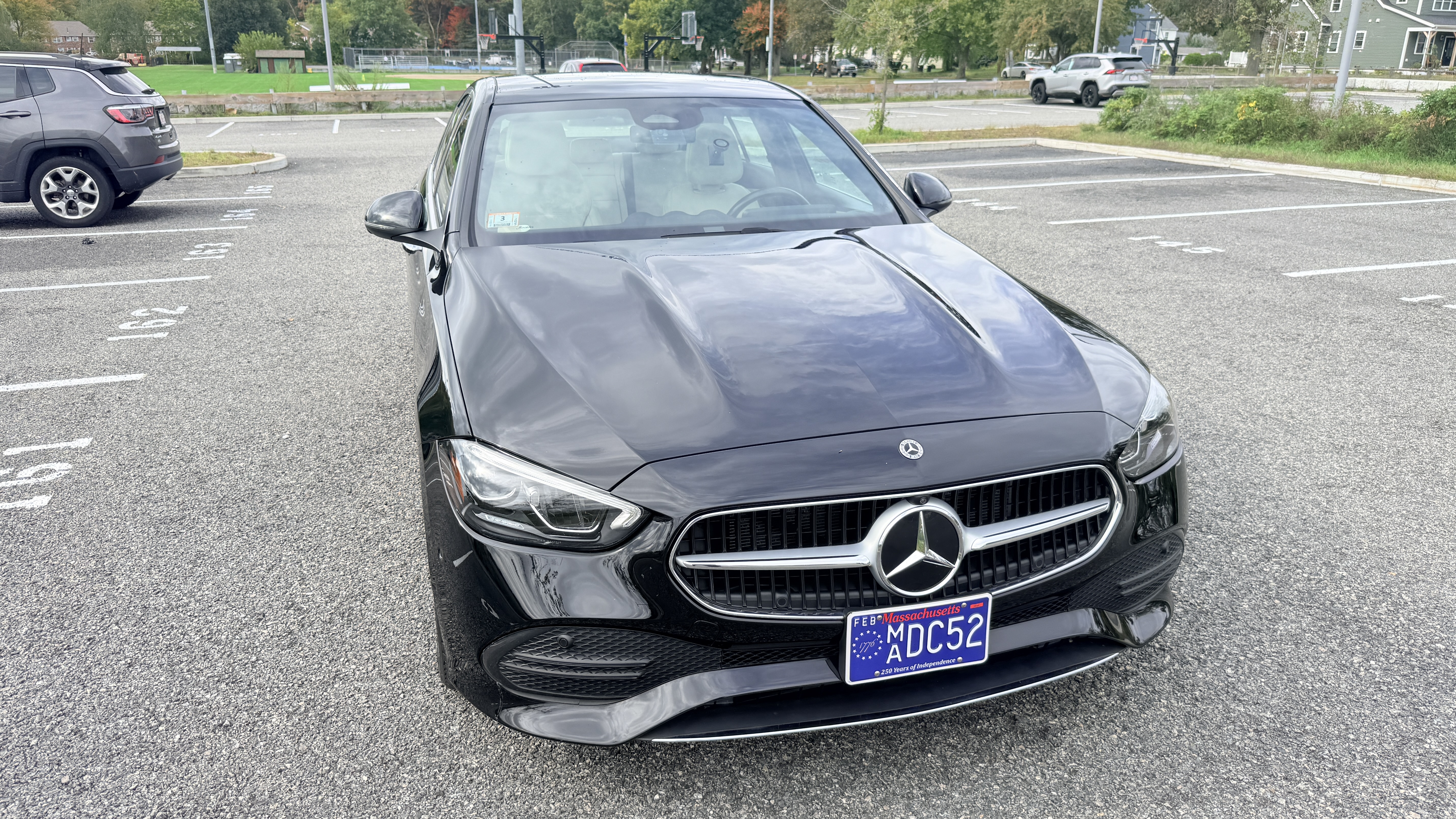 Used 2023 Mercedes-Benz C 300 4MATIC Sedan image 4