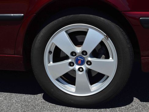 Used 2003 Saab 9-3 SE image 14