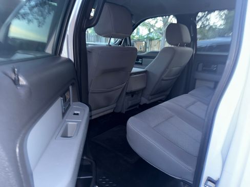 Used 2012 Ford F150 XLT w/ XLT Chrome Pkg image 9