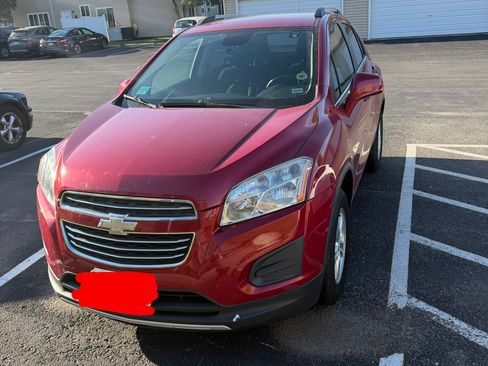 Used 2015 Chevrolet Trax LT AWD/4WD image 1