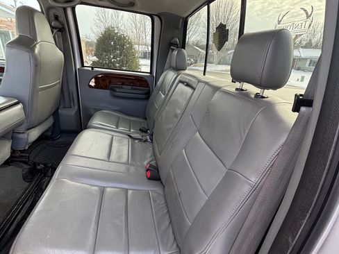 Used 2004 Ford F350 Lariat image 14