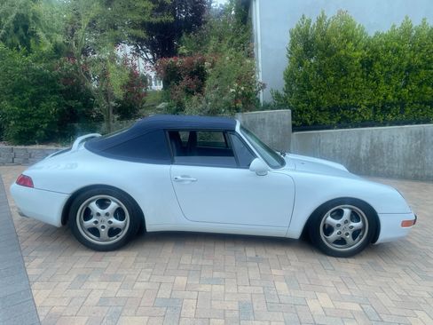 Used 1997 Porsche 911 Carrera image 4