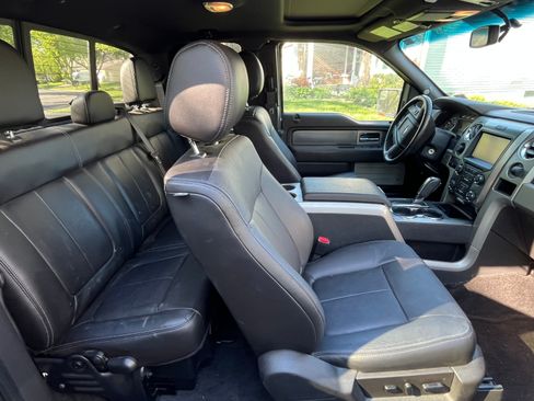 Used 2014 Ford F150 FX4 w/ Equipment Group 402A Luxury AWD/4WD image 9
