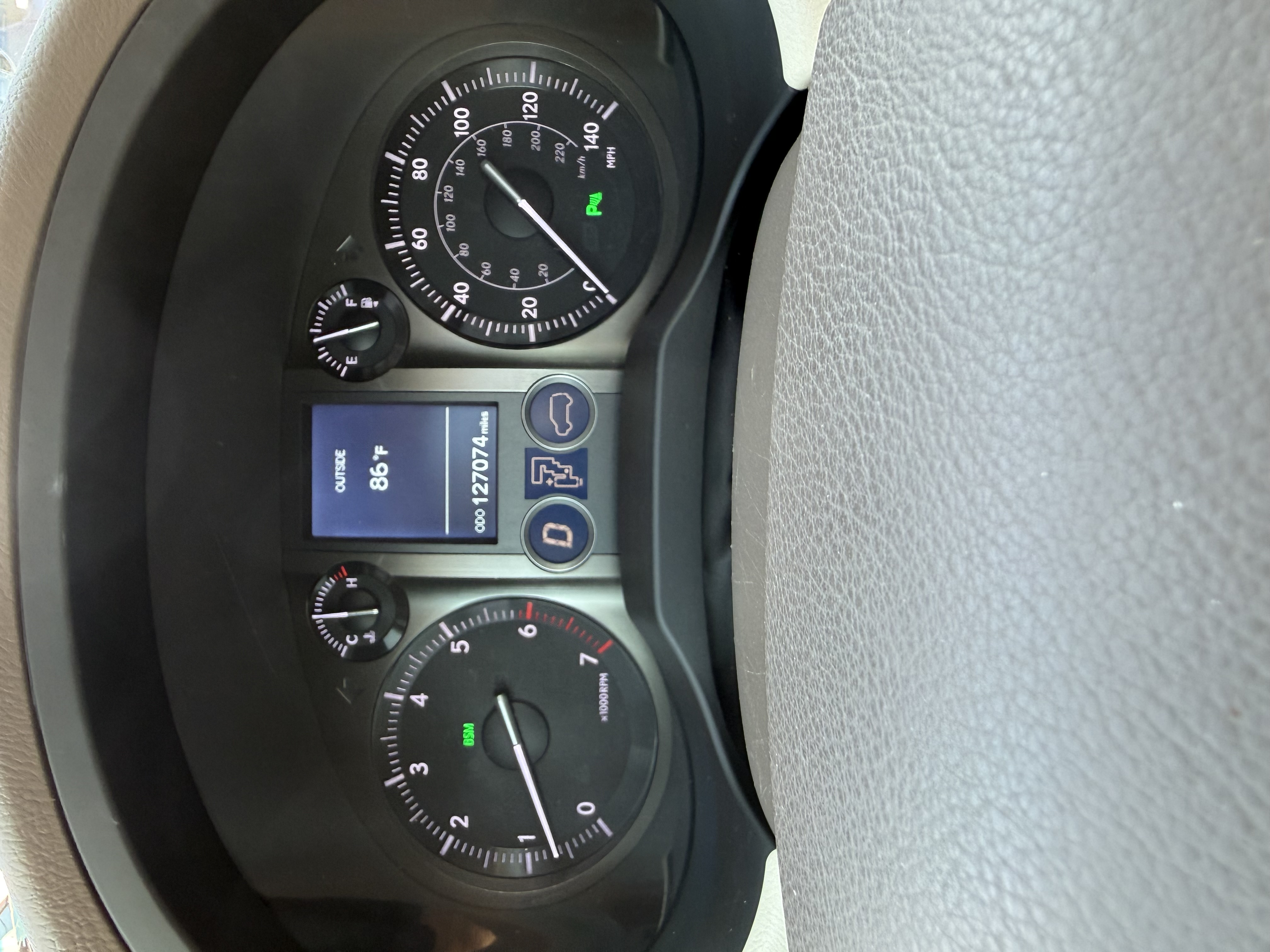Used 2015 Lexus GX 460 w/ Premium Package AWD/4WD image 17