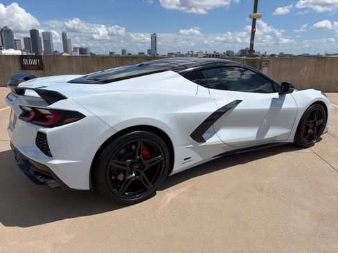 Used 2020 Chevrolet Corvette Stingray Preferred Cpe w/ 2LT Preferred Equipment Group RWD image 9