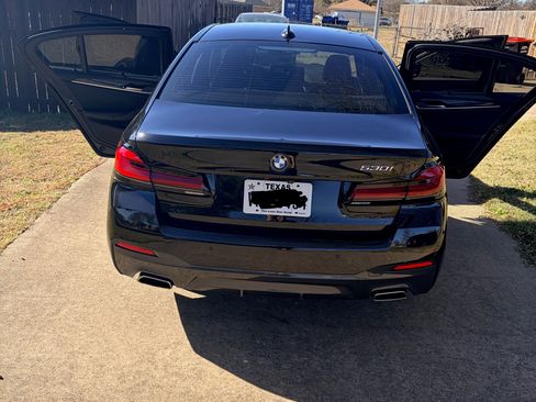 Used 2022 BMW 530i w/ M Sport Package image 23