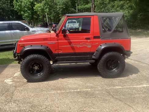 Used 1993 Suzuki Samurai JL image 2