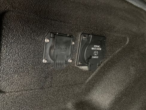 Used 2021 RAM 3500 Laramie AWD/4WD image 22