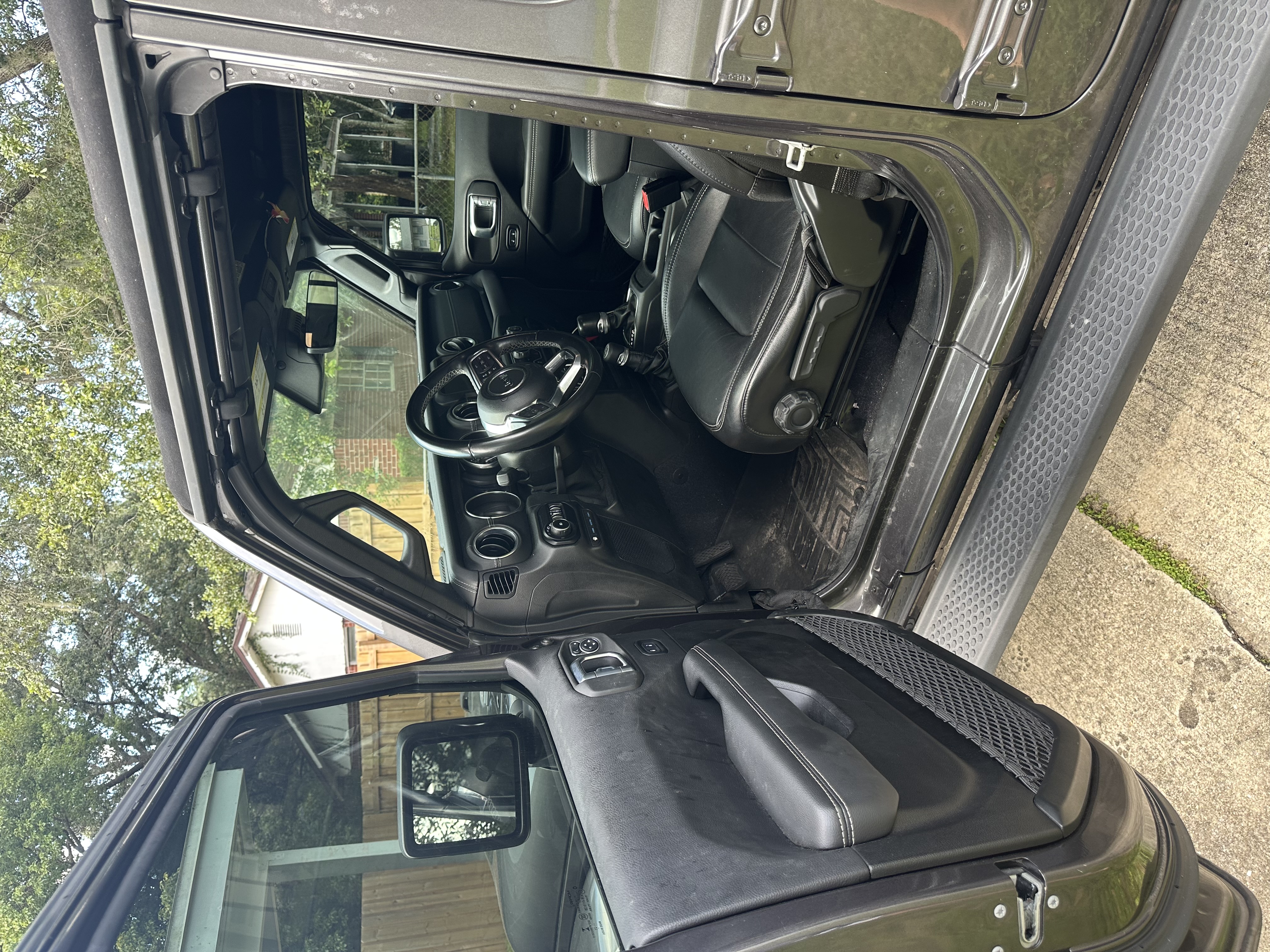 Used 2021 Jeep Wrangler Unlimited Sahara w/ Safety Group AWD/4WD image 8
